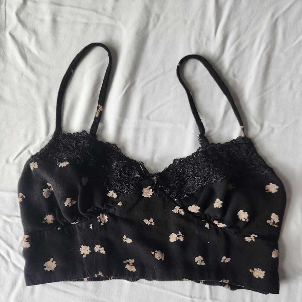 Aeropostale Women's Black Crop-top